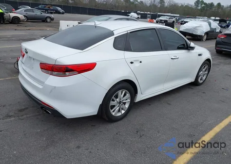2016 Kia Optima Lx z USA, uszkodzony, nr VIN 5XXGT4L30GG040610